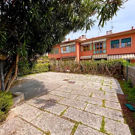Lina Lägenhet Desenzano del Garda